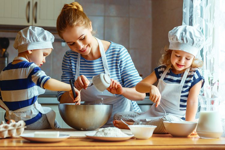 Membuat Kue Khusus Pemula! 8 Tips Bikin Kue Anti Gagal yang Perlu Diperhatikan