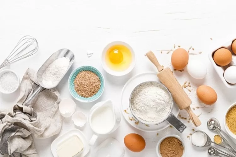 Apakah Bikin Kue Harus Menggunakan Telur dengan Suhu Ruangan atau Hangat?